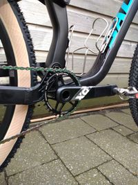 Sram carbon crank, Wolf Tooth ovaal blad en Wolf Tooth bidonhouders